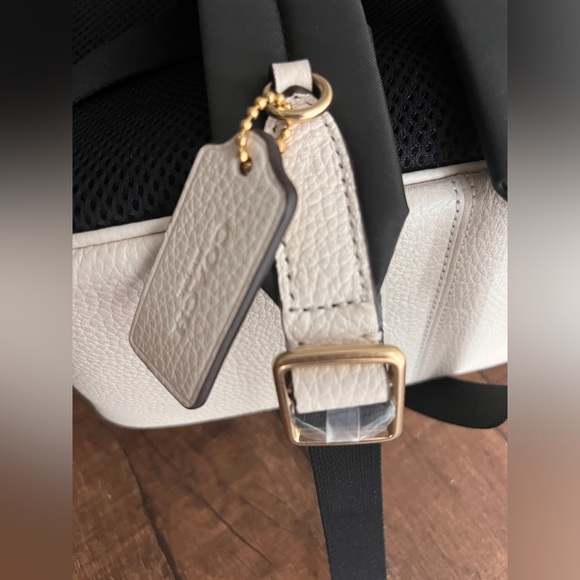 Coach Court Backpack - Picture 3 of 7